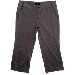 Women’s Dark Gray Mossimo Stretch Capri Bottoms 🖤